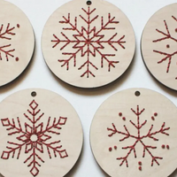 Diy Wood Embroidery Kit - Set of 5 Christmas Ornaments