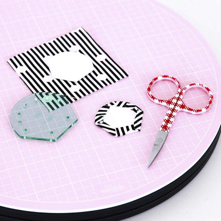 Sue Daley Designs Rotating Cutting Mat 16"2