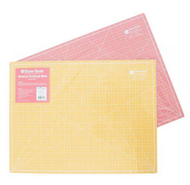 Lori Holt Cute Cuts™ Cutting Mat 18" x 24"