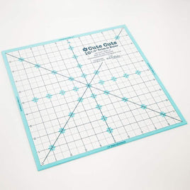 Lori Holt Cute Cuts™ Trim-it™ Ruler 10 1/2" x 10 1/2"