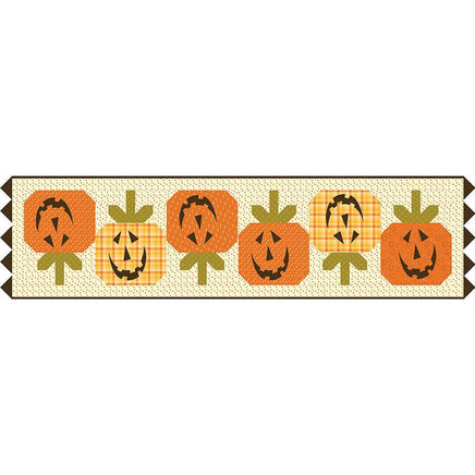 Sandy Gervais Pumpkin Parade Runner and Quilt Pattern2