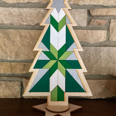 Barn Quilt Pattern Christmas Tree with Stand