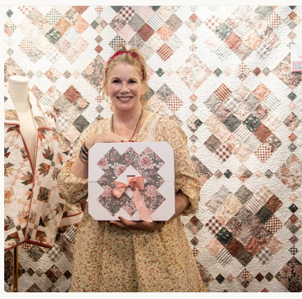 Limited-Edition_Heirloom_Patchwork_Quilt_Boxed_Kit